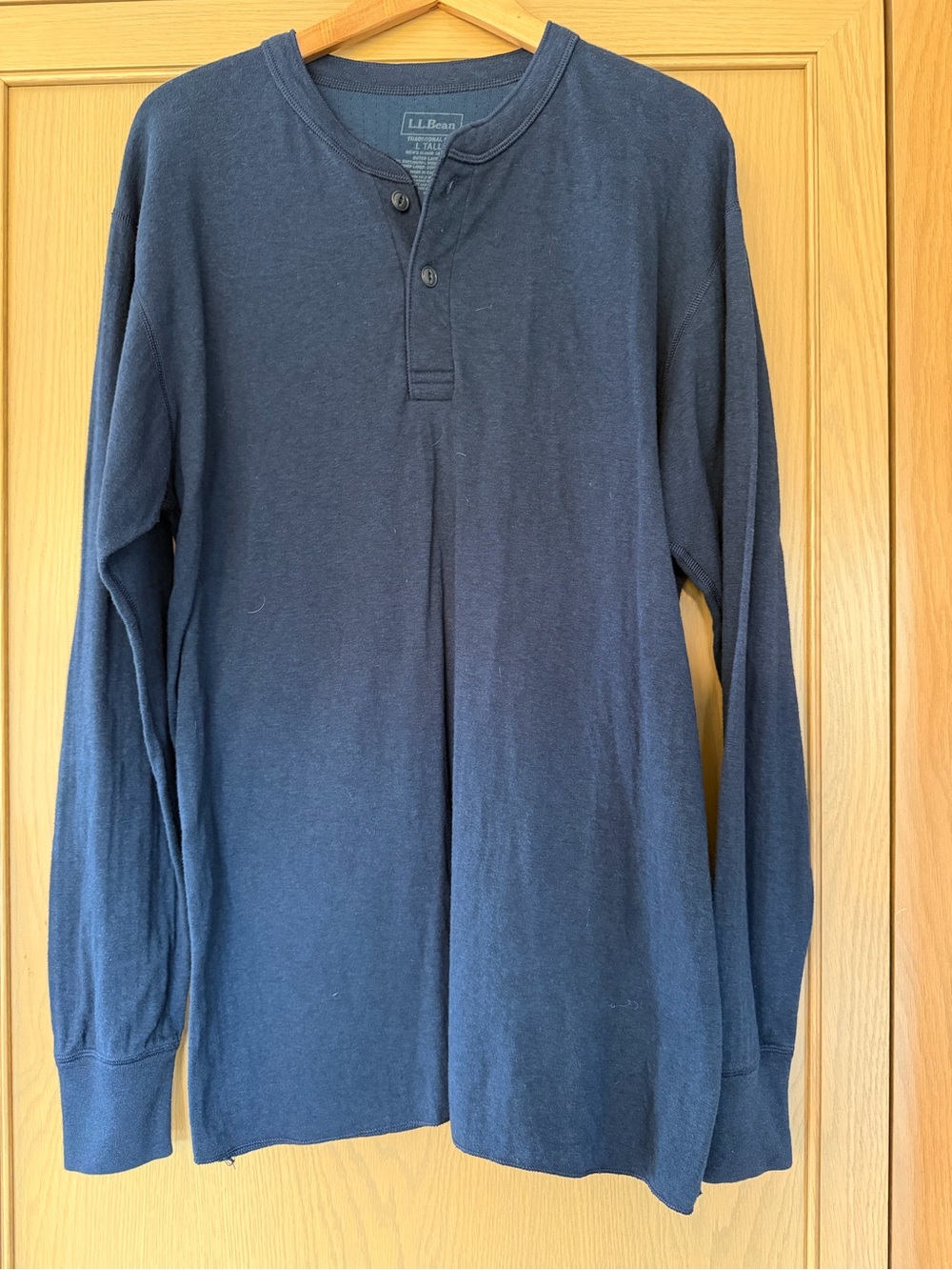L.L. Bean Men’s Navy Henley Traditional Fit Thermal Pullover / L-tall